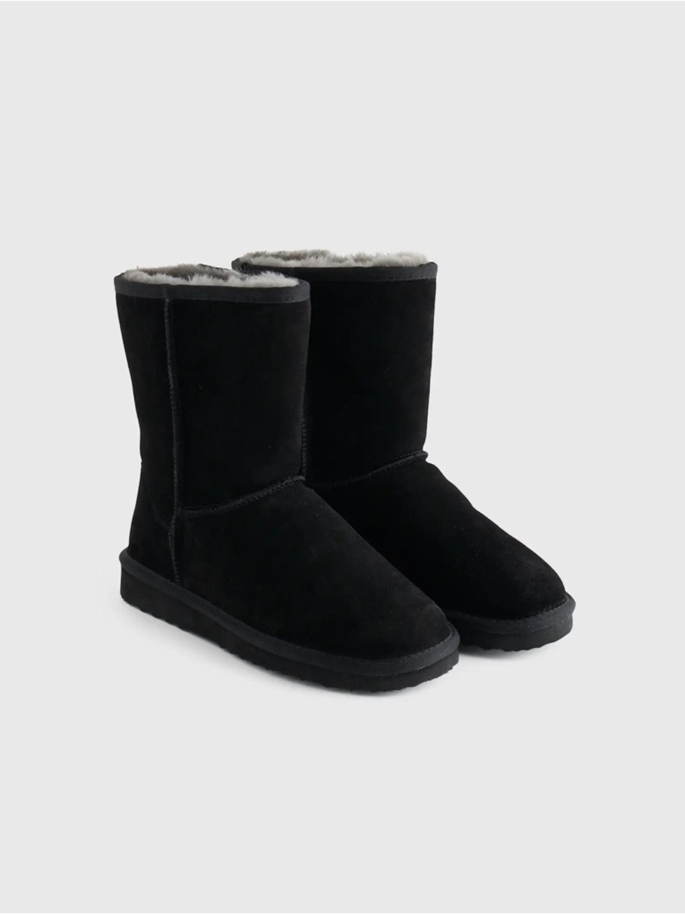 Quince Black Shearling-Lined Suede Winter Boots